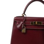 Kelly 28 Rouge H Courchevel Sellier White Stitching Gold Plated F Square Stamp - Image 5