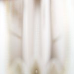 White Tweed Quilted Bow Card Holder On Chain Light Gold Hardware - Image 9