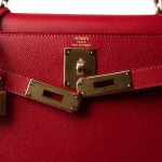 Kelly Sellier 28 Rouge Casaque Epsom Gold Plated C Stamp - Image 17