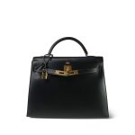 Kelly 32 Black Box Calfskin Gold Plated U Circle Stamp - Image 7