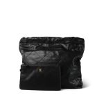 23K Black Caviar Quilted 22 Hobo Bag Medium Black/Aged Gold Hardware - Image 16