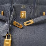 Birkin 25 Bleu Nuit Veau Togo Gold Plated A Stamp - Image 17