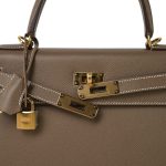 Kelly Sellier 28 Etoupe Epsom Gold Plated Y Stamp - Image 9