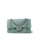 22C Dark Green Caviar Quilted Classic Flap Medium Light Gold Hardware - Image 11