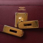 Kelly 32 Rouge H Courchevel Sellier Gold Plated T Circle Stamp - Image 5