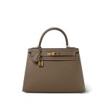 Kelly Sellier 28 Etoupe Epsom Gold Plated Y Stamp - Image 7