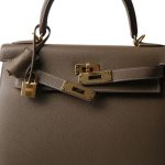 Kelly Sellier 28 Etoupe Epsom Gold Plated T Stamp - Image 4