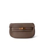 Kelly Moove Etoupe Swift Gold Plated B Stamp - Image 2