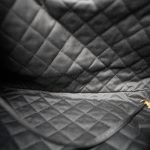 23K Black Caviar Quilted 22 Hobo Bag Medium Black/Aged Gold Hardware - Image 17