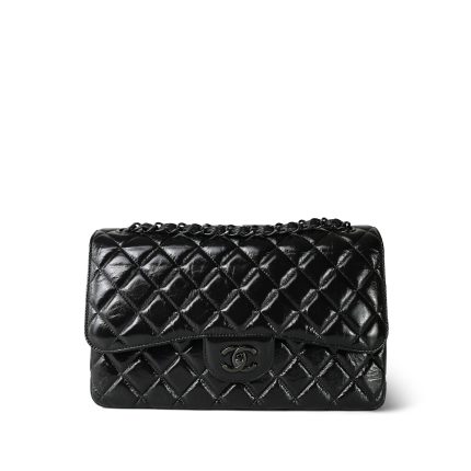 So Black Shiny Crumpled Calfskin Quilted Jumbo Classic Flap