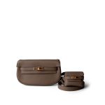 Kelly Moove Etoupe Swift Gold Plated B Stamp