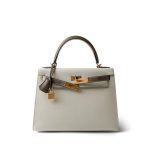 Kelly Sellier 28 Bi-Color Horseshoe (HSS) Craie/Etoupe Epsom Gold Plated A Stamp - Image 16