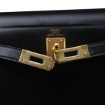 Mini Kelly 20 Black Box Calfskin Gold Plated P Circle Stamp - Image 3