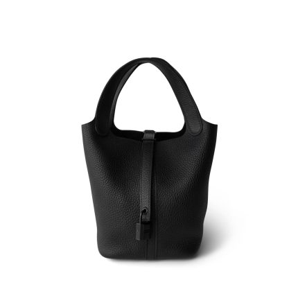 Picotin Lock 18 Noir Monochrome Taurillon Clemence Z Stamp