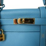 Kelly 28 Retourne Bleu Izmir Turquoise Veau Togo Gold Plated R Square Stamp - Image 22