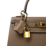 Kelly Sellier 25 Etoupe Epsom Gold Plated D Stamp - Image 2