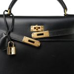 Kelly 32 Black Box Calfskin Gold Plated Y Circle Stamp - Image 7