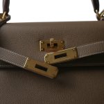 Kelly Sellier 28 Etoupe Epsom Gold Plated T Stamp - Image 6