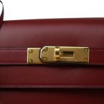 Kelly Sellier 32 Rouge Box Calfskin Gold Plated (W) Stamp - Image 3