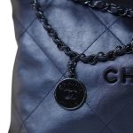 22A Metallic Navy Calfskin Quilted 22 Medium Hobo Bag - Image 4