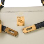 Kelly Sellier 25 Bi-Color Horseshoe (HSS) Craie/Noir Epsom Gold Plated D Stamp - Image 7