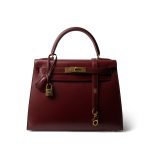 Kelly 28 Rouge Box Calfskin Gold Plated V Stamp