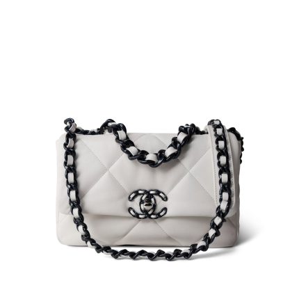21K White Lambskin Quilted 19 Flap Small Black Hardware
