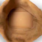 Picotin Lock 18 Biscuit Taurillon Clemence Gold Plated U Stamp - Image 12