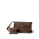 Kelly Moove Etoupe Swift Gold Plated B Stamp - Image 9