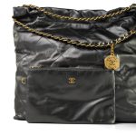 22A Ruthenium Metallic Calfskin Quilted 22 Hobo Bag Medium Aged Gold Hardware - Image 16