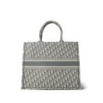 Dior Ecru and Gray Dior Oblique Embroidery Book Tote Large - Image 3