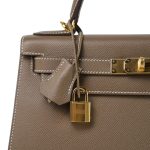 Kelly Sellier 28 Etoupe Epsom Gold Plated Y Stamp - Image 3
