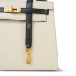 Kelly Sellier 25 Bi-Color Horseshoe (HSS) Craie/Noir Epsom Gold Plated D Stamp - Image 5