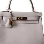 Kelly 28 Gris Perle Veau Evercolor Gold Plated D Stamp - Image 4