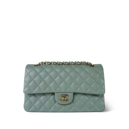 22C Green Caviar Quilted Classic Flap Medium Light Gold Hardware