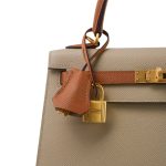 Kelly Sellier 25 Bi-Color Horseshoe (HSS) Trench/Gold Veau Epsom Gold Plated Y Stamp - Image 2