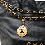 Black Calfskin Quilted 22 Hobo Bag Medium Aged Gold Hardware - Image 16