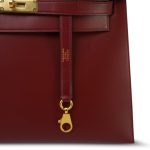 Kelly Sellier 32 Rouge Box Calfskin Gold Plated (W) Stamp - Image 2