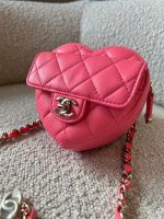 22S CC In Love Heart Zipped Pink Lambskin Quilted Belt Bag LGHW - Image 10