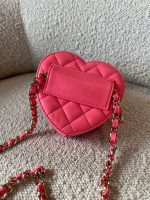 22S CC In Love Heart Zipped Pink Lambskin Quilted Belt Bag LGHW - Image 7