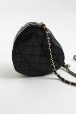 22S CC In Love Black Lambskin Quilted Small (Clutch on Chain) Heart Bag LGHW - Image 3