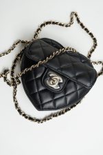22S CC In Love Black Lambskin Quilted Small (Clutch on Chain) Heart Bag LGHW - Image 5