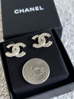 Chanel Classic CC Timeless Earrings Light Gold - Image 3