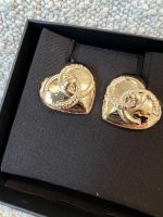 22B Gold Heart CC Turnlock Earring Large - Image 2
