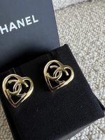22P Chanel CC Heart Small Earrings Light Gold - Image 3