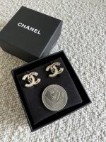 Chanel CC Multicolor/Pearly Earrings - Image 2