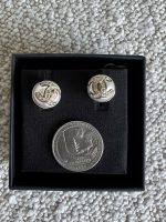 Chanel Round CC Earrings - Image 2