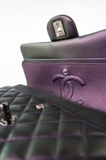 17S Purple Iridescent Lambskin Quilted Classic Flap Medium - Image 7