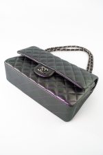 17S Purple Iridescent Lambskin Quilted Classic Flap Medium - Image 13