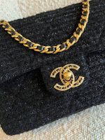 21K Black Symphony Tweed Single Flap Bag - Image 7